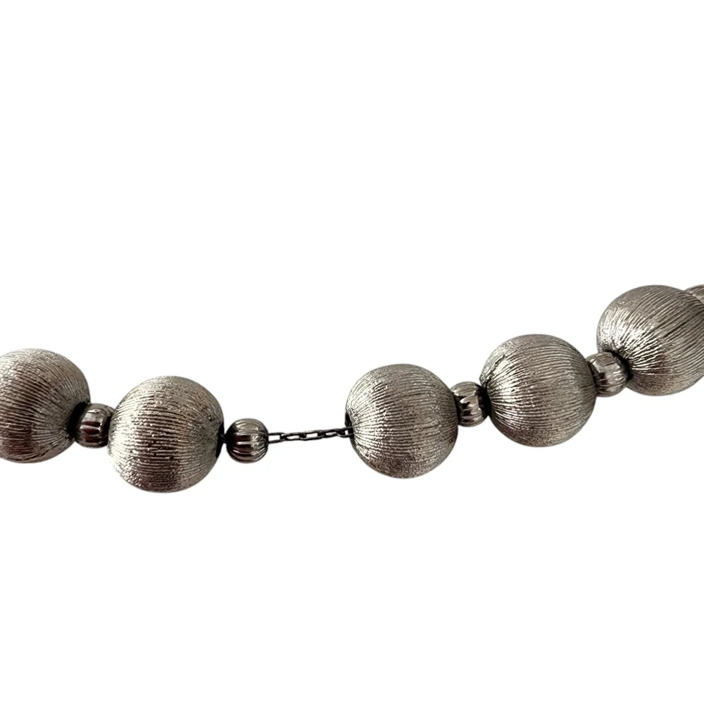 Vintage silver tone metal beads 1950s excellent condition